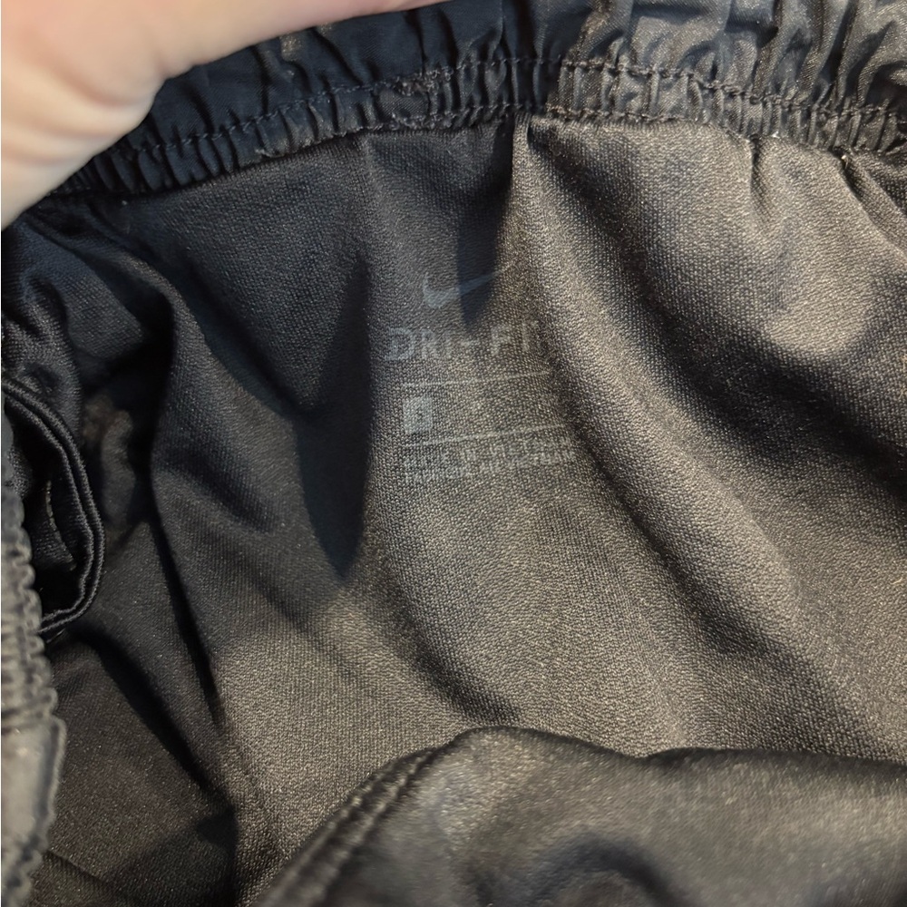 Nike Dri-FIT Black Sports Shorts - Picture 4 of 5